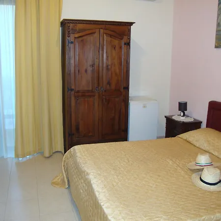 Bed & Breakfast Delle Palme 2*