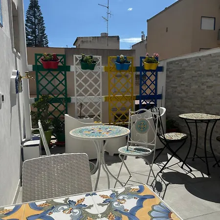 Bed & Breakfast Delle Palme 2*