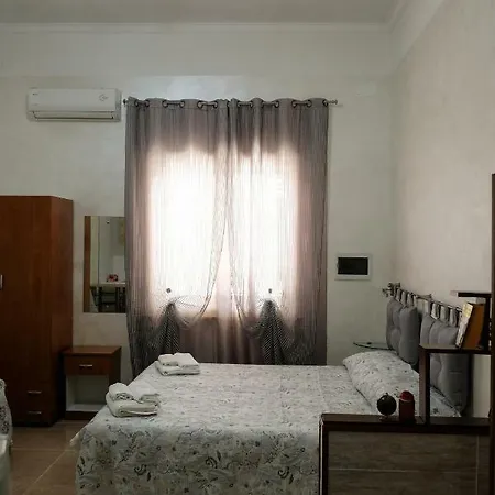 Delle Palme Nocleg ze śniadaniem 4*